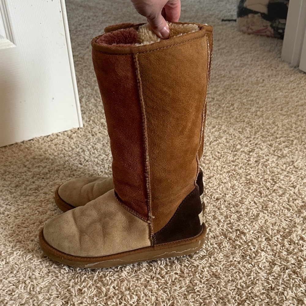 Vintage UGGs - rare!